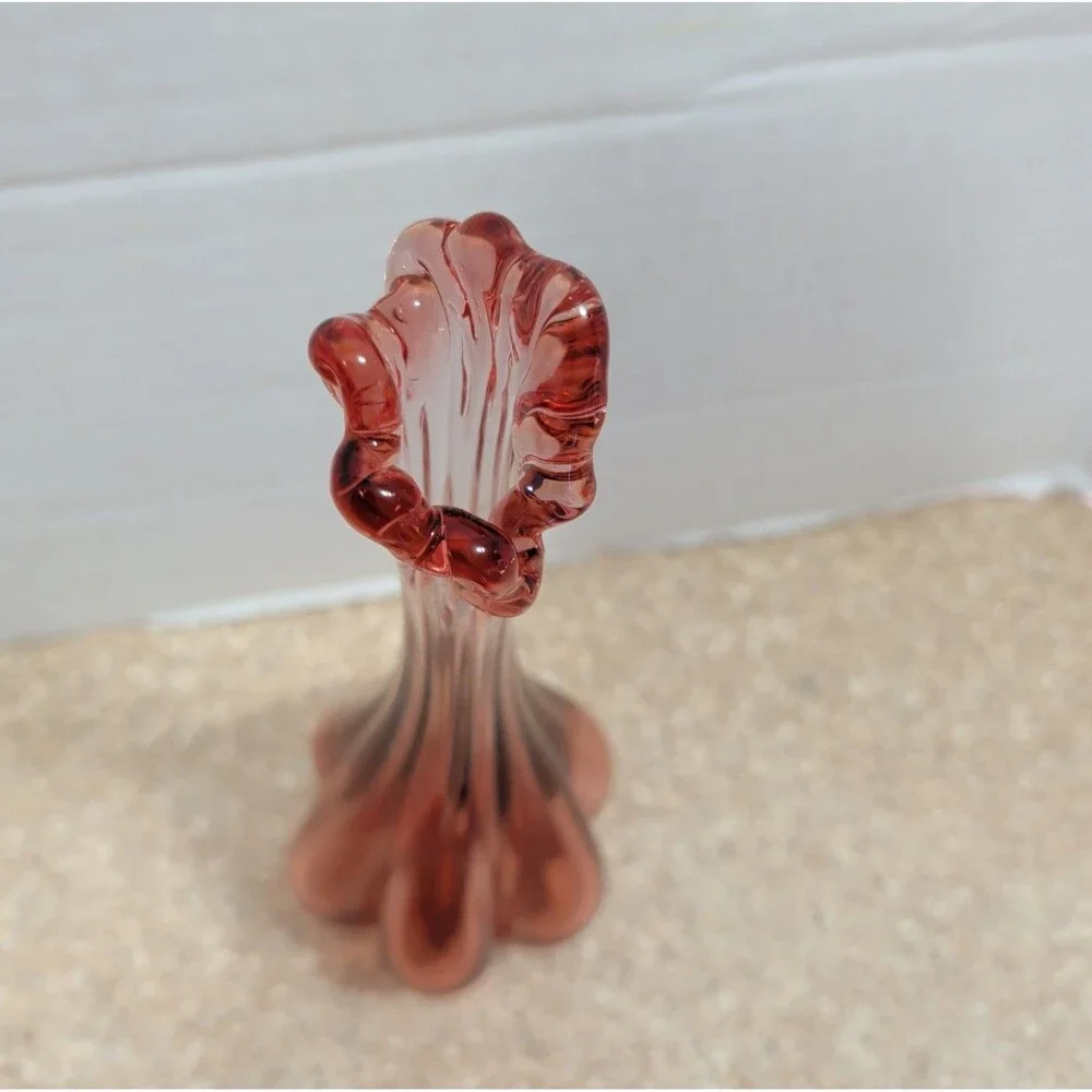 Unmarked Vintage Fenton Cranberry Glass Ruffled Melon Bud Vase 8.5”